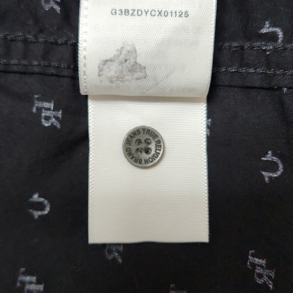 🌿 True Religion Black & White Men's Button Down Shirt, Size M ~ EUC - Picture 10 of 10